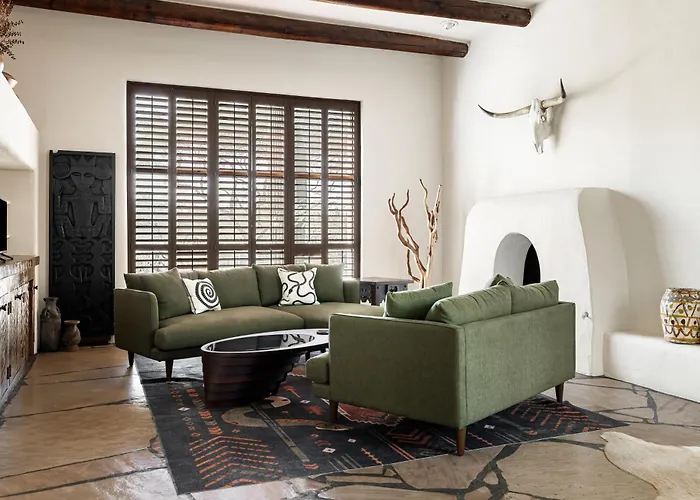 Luxury William Tull Desert Estate With Hidden Holiday home Cave Creek