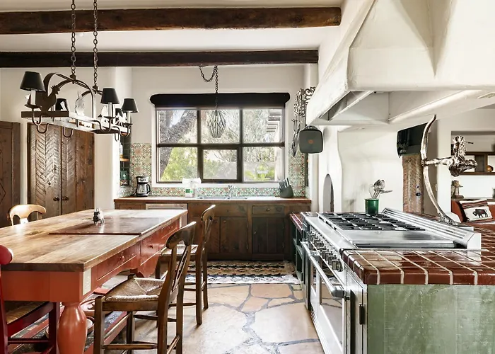 Luxury William Tull Desert Estate With Hidden