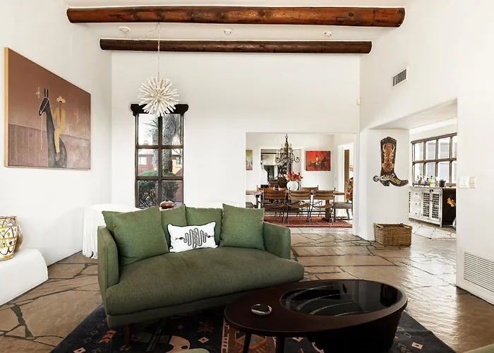 Luxury William Tull Desert Estate With Hidden *