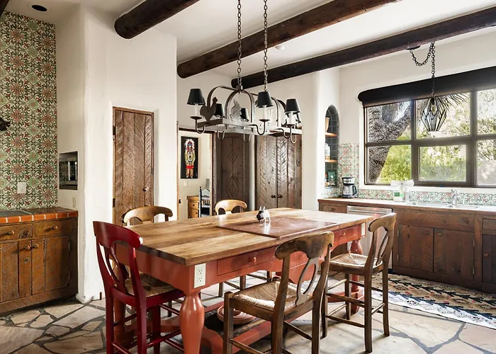 Luxury William Tull Desert Estate With Hidden *