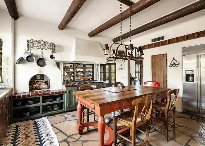Luxury William Tull Desert Estate With Hidden Holiday home