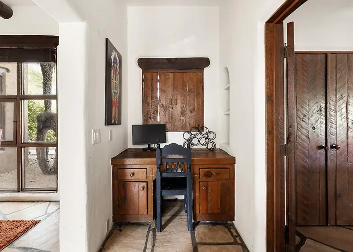 Luxury William Tull Desert Estate With Hidden Holiday home