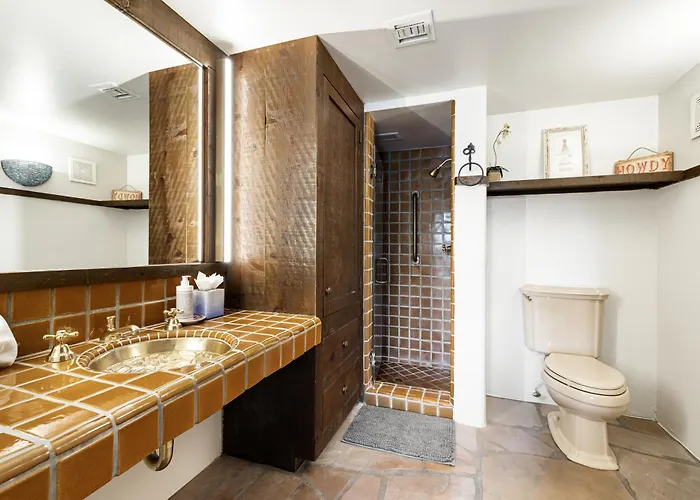 Luxury William Tull Desert Estate With Hidden Holiday home Cave Creek