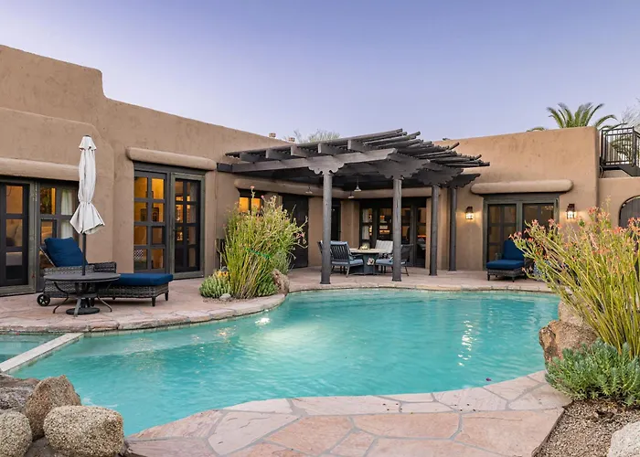 Luxury William Tull Desert Estate With Hidden Holiday home