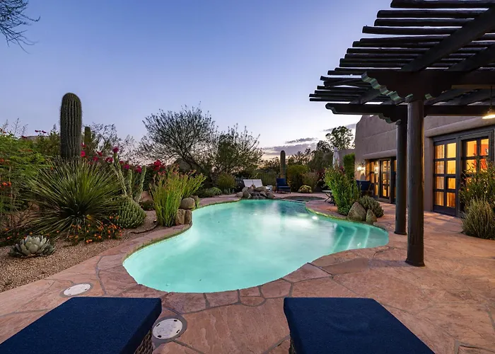 Luxury William Tull Desert Estate With Hidden Holiday home