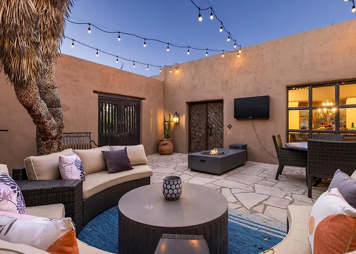 Luxury William Tull Desert Estate With Hidden Holiday home *