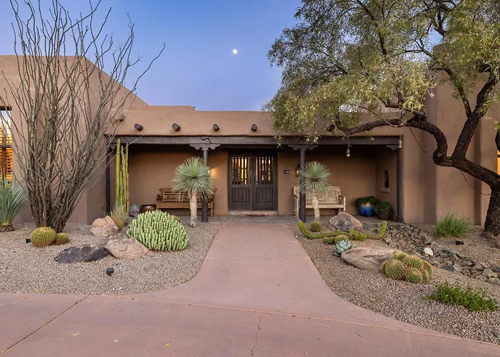 Luxury William Tull Desert Estate With Hidden